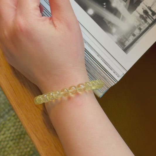 Pale Light - Champagne-toned Quartz Bracelet image 3